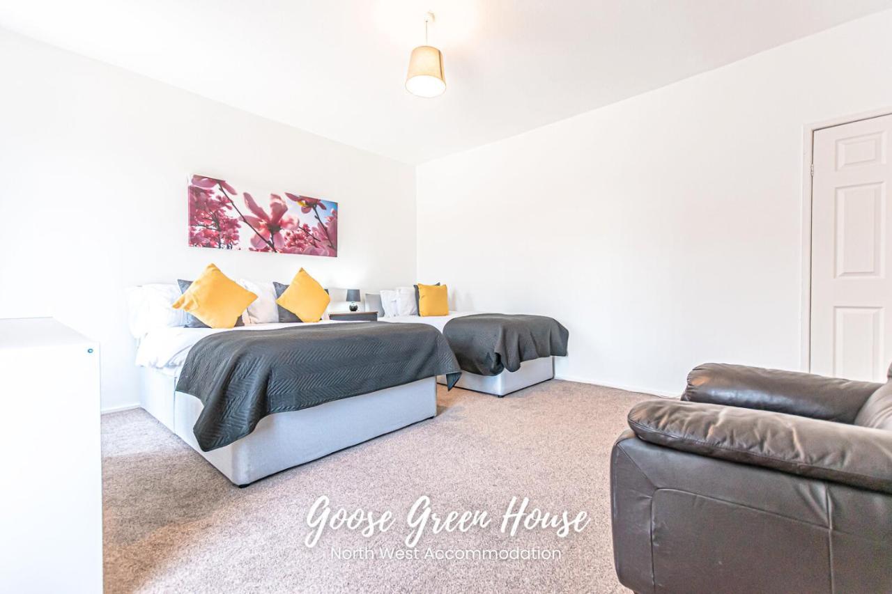 Modern 3Br House In Ince Ideal For Contractors & Long Stays Wigan Exterior photo
